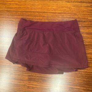 Lululemon Pace Rival Skirt (Regular)
4-way Stretch 13" Size 6